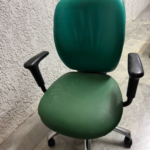 Office chair in good condition