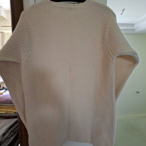Wool sweater ecru like new