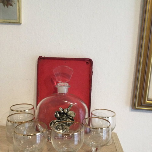 Liqueur set six drinking glasses and bottle like new