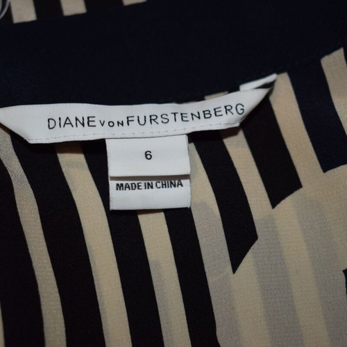 Diane Von Furstenberg Polly floral silk dress like new