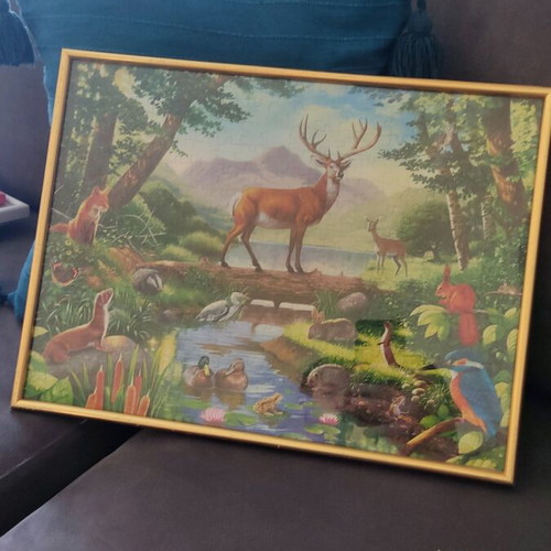 Puzzle frame with animals used