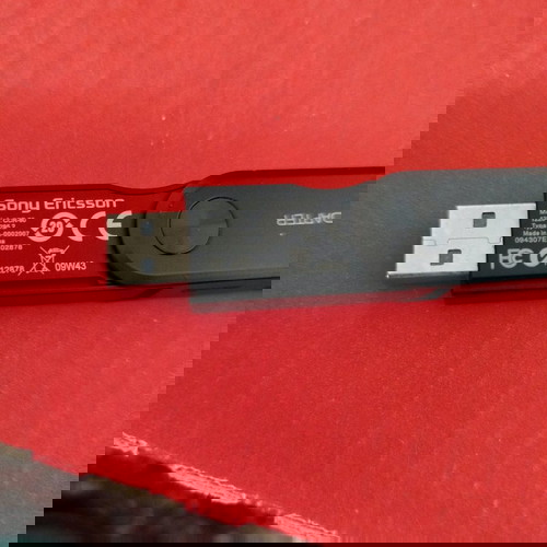 Sony Ericsson  Αναγνώστης καρτών MicroSD / Αναγνώστης καρτών USB, μαύρο