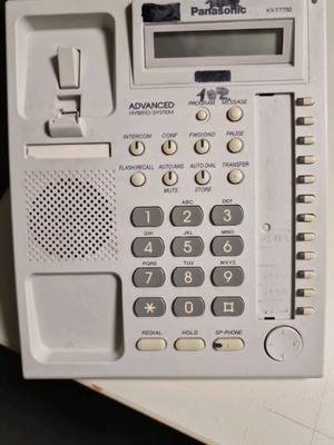 Panasonic KX-T7730CE използван телефон с кабел, бял