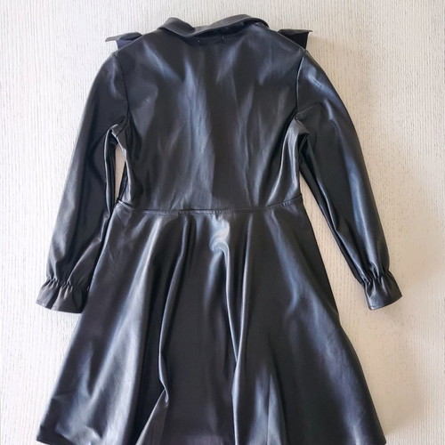 Yoyo black dress-coat like new for 12-13 years old