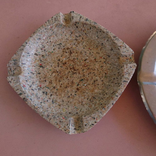 Ashtrays used, one plastic and one metal, set of 2