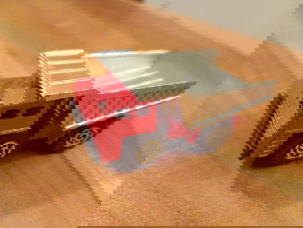 Matchbox 1989 Dump Truck
