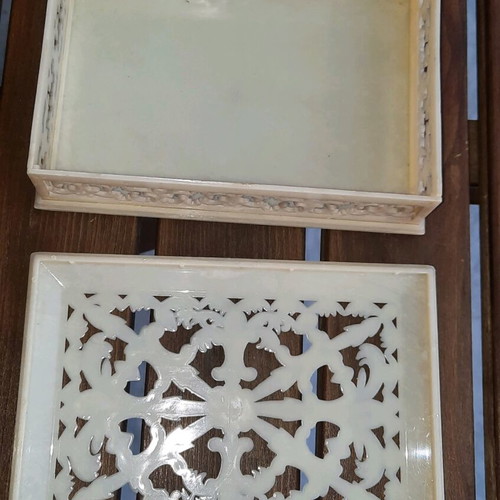 Jewelry box memory keepsake vintage like new