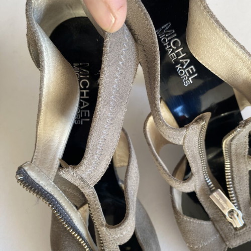 Michael Kors suede sandals used, size 38.5, gray with zipper