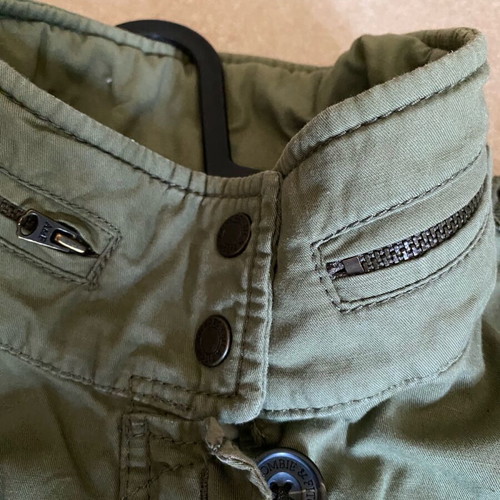 Abercrombie & Fitch women's sleeveless vest khaki like new, small