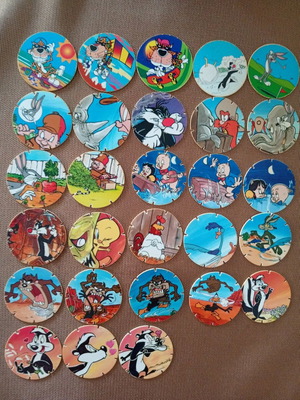 Tasty tops collectible caps like new, pack of 28 from 1995