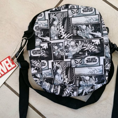 Marvel children's bag new, shoulder type, black and white