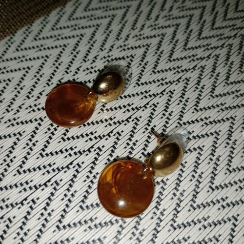 Chrysa dangling earrings new with agate