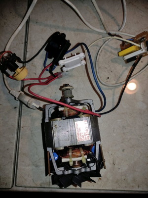 Polystrofo 220V motor used with circuit board and speed control