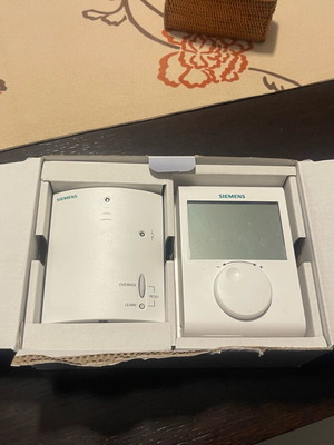 Siemens RDH100RF/SET thermostat like new