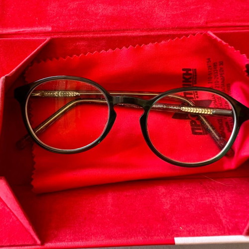 Sting children's prescription glasses used, green color
