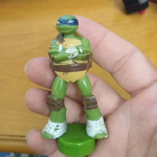 TMNT Leonardo PVC action figure 3.5'' used, teenage mutant ninja turtles Viacom 2015