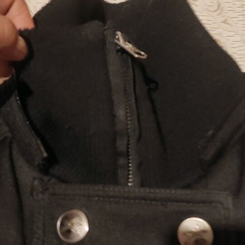 Black jacket medium used with torn lining inside sleeve