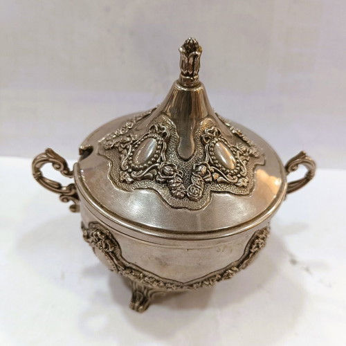 Vintage Silver Plated Victorian Style Sweet Jar like new with embossed decoration