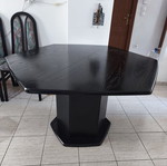 Hexagonal dining table like new with extension