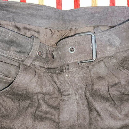 Women's bermuda shorts used, genuine suede leather brown, size M