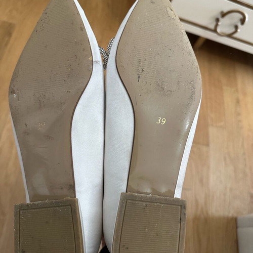 Iris women's satin silver shoes like new, size 39