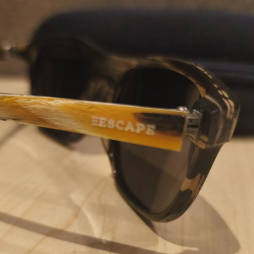 Escape Eyewear Unisex Sunglasses used, tortoiseshell frame, brown mirror lens