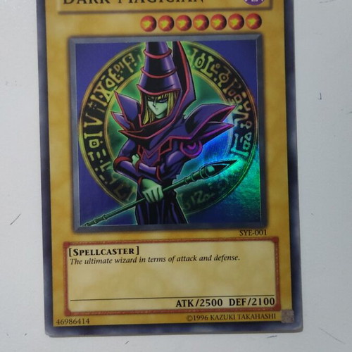 Dark Magician rare card like new