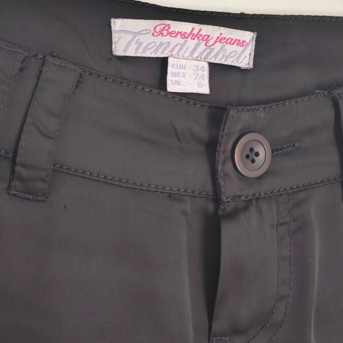 Bershka Black Satin Pants size 34 like new with chain