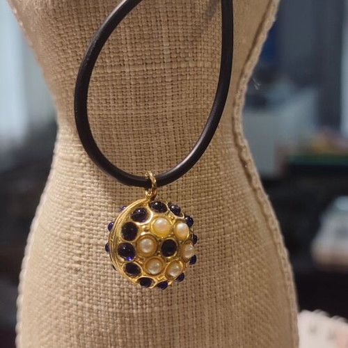 Pendant with strap and beads like new, metal gold part