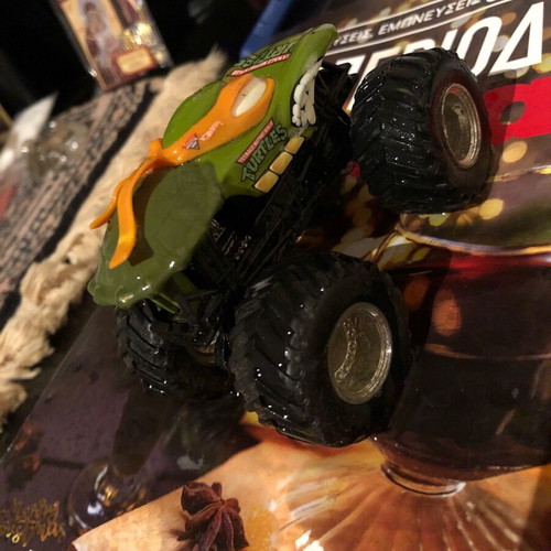 Monster truck like new