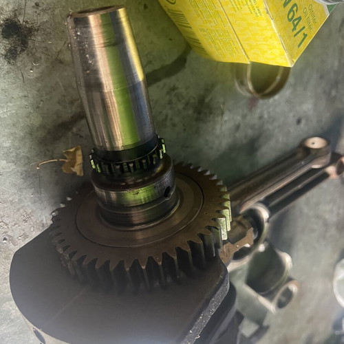 Honda SilverWing 600 crankshaft and connecting rods used