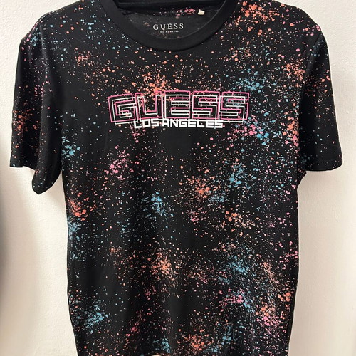 Guess Los Angeles T-Shirt Size M like new, colorful split design