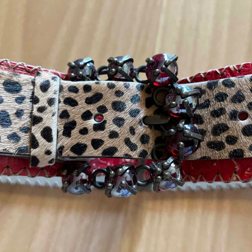 Vintage belt red with leopard synthetic like new, size 85