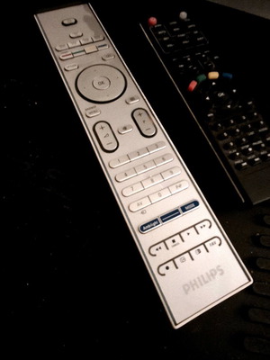 Philips remote control original like new with free Universal