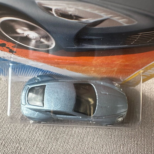 Hot Wheels Aston Martin One 77 2011 new model