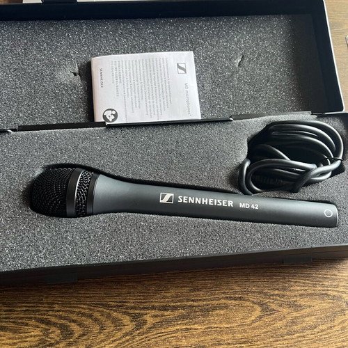 Sennheiser MD-42 dynamic microphone new with XLR cable