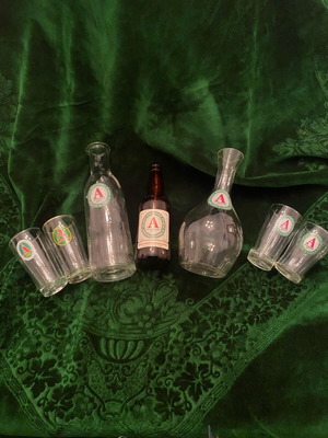 Fix Beer 1957 like new with collectible glasses and carafes