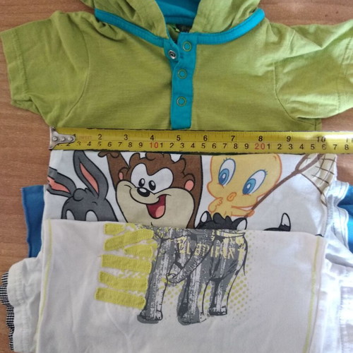 Short-sleeve t-shirts used, set of 3 for boy about 1 year old