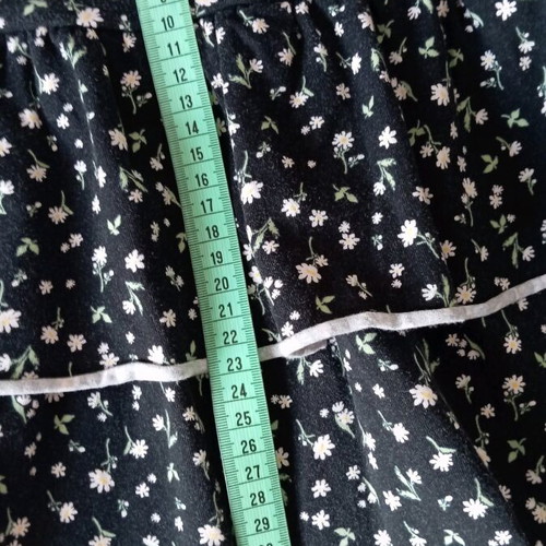 H&M Skirt 146/152 Like New, Black Multicolor