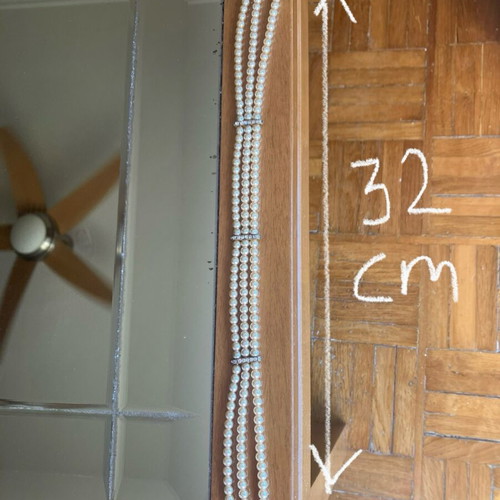 Choker with pearls and gold clasp used