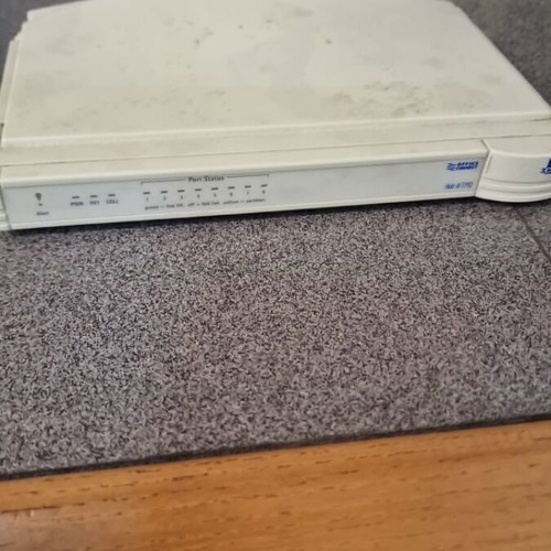 3Com OfficeConnect Hub 8/TPO used, 8-port 10Mbps Ethernet hub