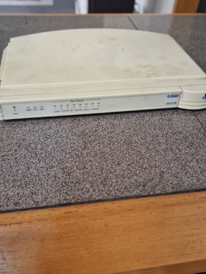 3Com OfficeConnect Hub 8/TPO used, 8-port 10Mbps Ethernet hub