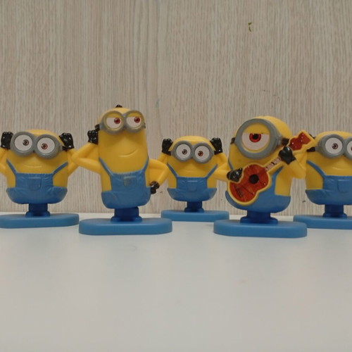 Nestle Minions figure set used, Despicable Me characters