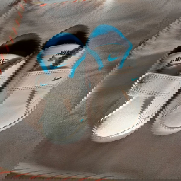 Παπουτσάκια αγκαλιάς NIKE 18.5