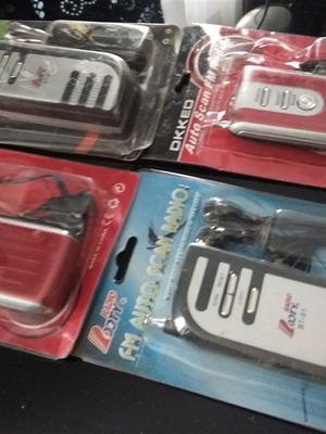 Ραδιοφωνάκι ψηφιακό καινούργιο με ακουστικά και ενσωματωμένο ηχείο