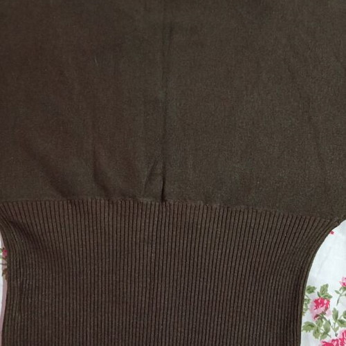 Khaki blouse S/M with batwing sleeves and decorative buttons