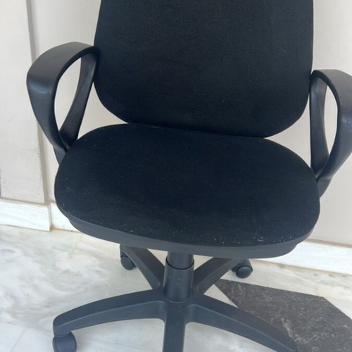 Office chair, black