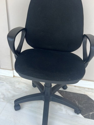 Office chair, black