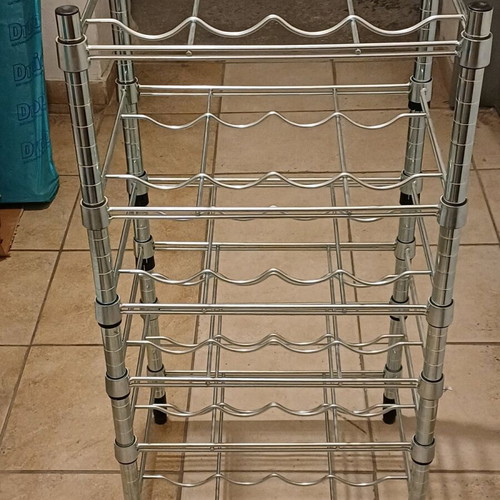 Wine rack iron like new