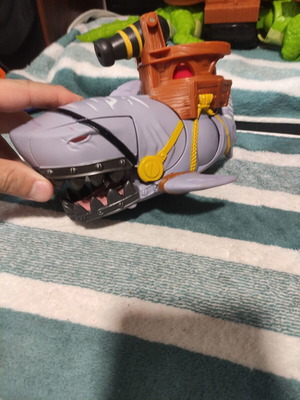 Fisher-Price Imaginext Mega Mouth Shark used, missing parts